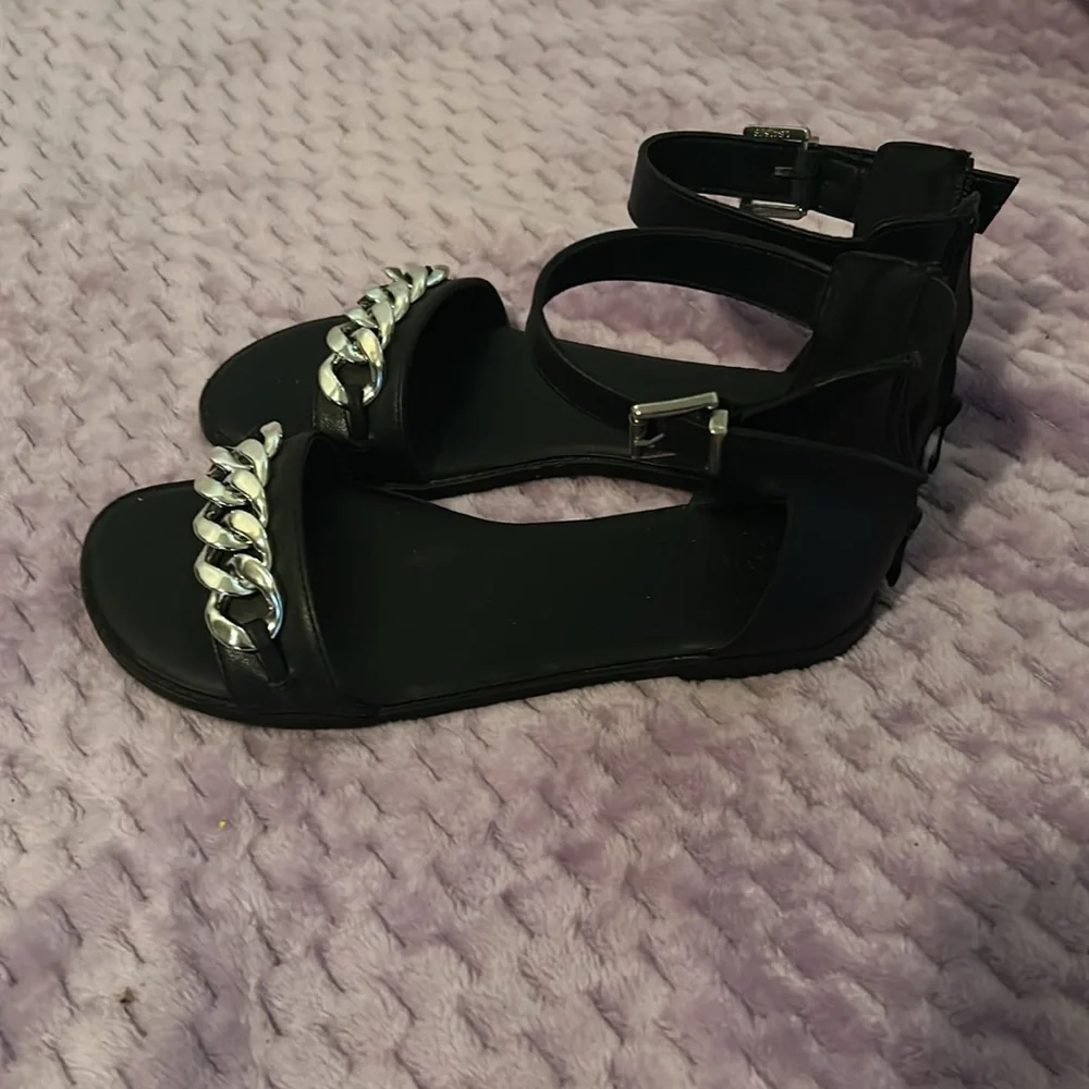 Torrid - Picture 2 of 4
